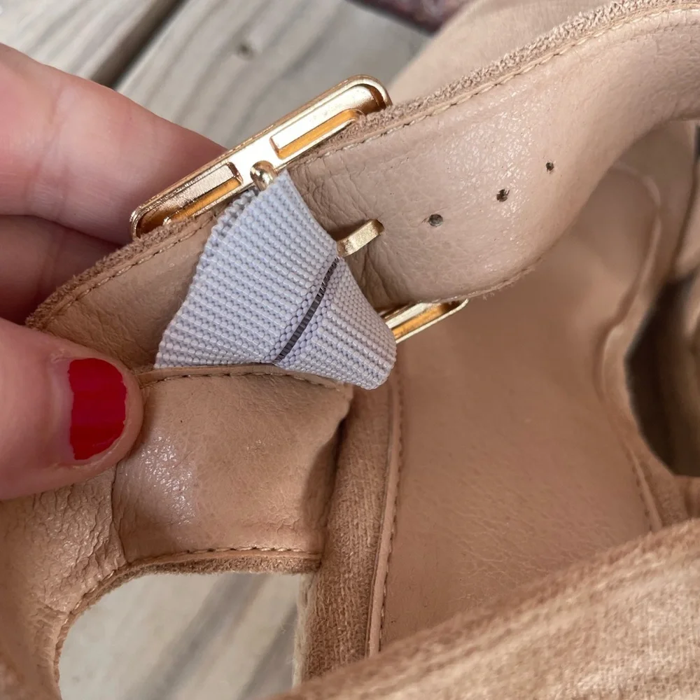 Women’s Camel Color Ankle Strap Platform Wedge Sandals Size EU 36 US 5.5